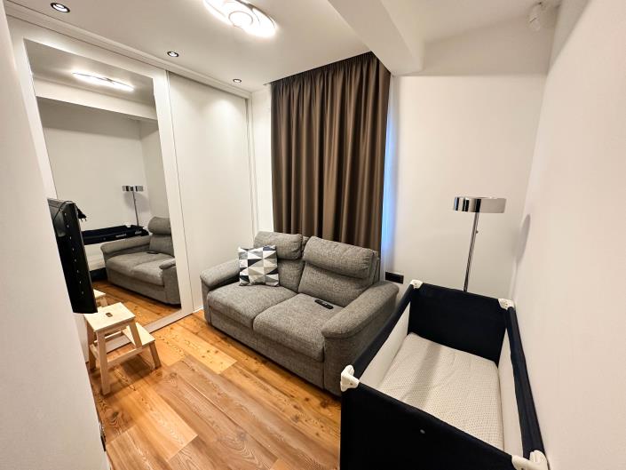 Image No.16-6 Bed Apartment for sale