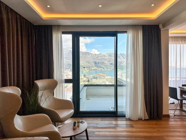 Image No.7-6 Bed Apartment for sale