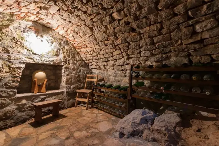 Image No.13-3 Bed House for sale