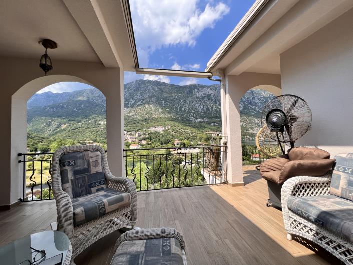 Image No.12-3 Bed Villa for sale