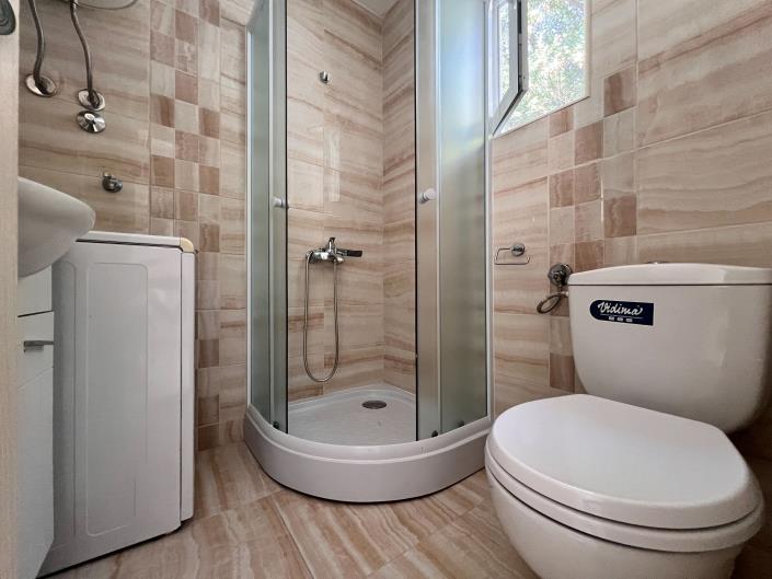 Image No.16-2 Bed House for sale