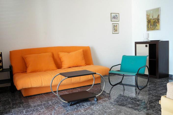 Image No.15-4 Bed House for sale