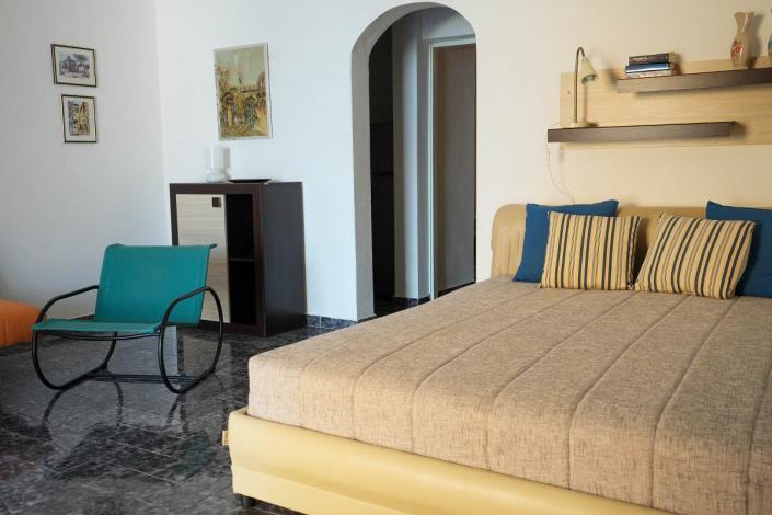 Image No.16-4 Bed House for sale