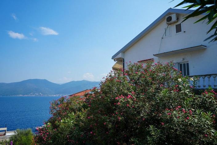 Image No.22-4 Bed House for sale