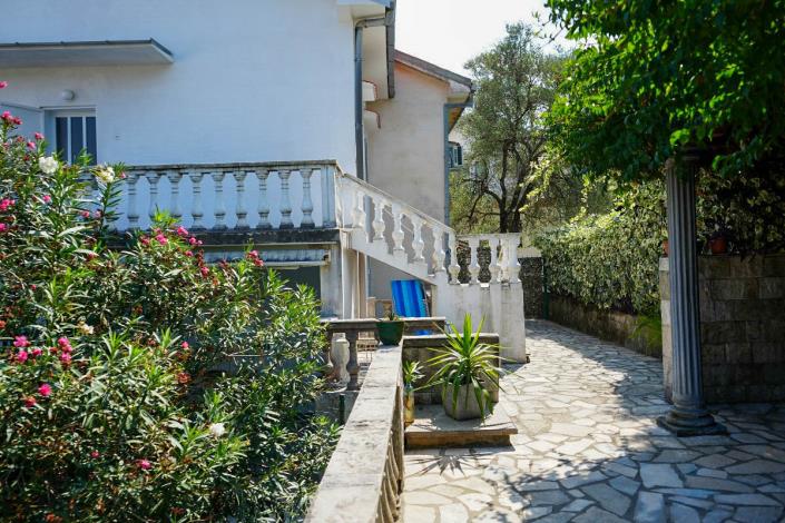 Image No.23-4 Bed House for sale