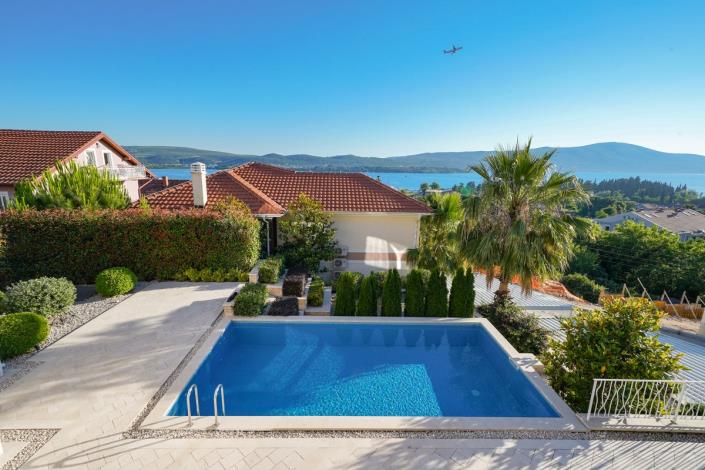 Image No.12-4 Bed Villa for sale