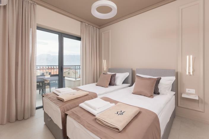 Image No.12-3 Bed Apartment for sale