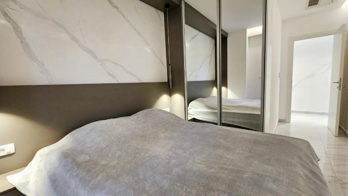 Image No.18-2 Bed Apartment for sale