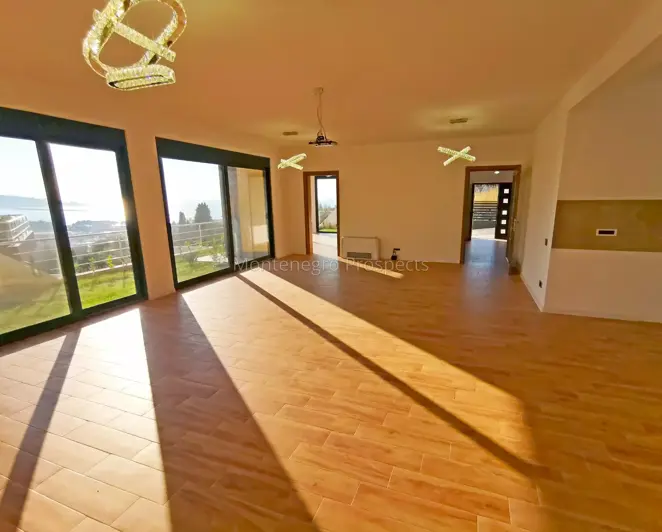 Image No.11-4 Bed House for sale