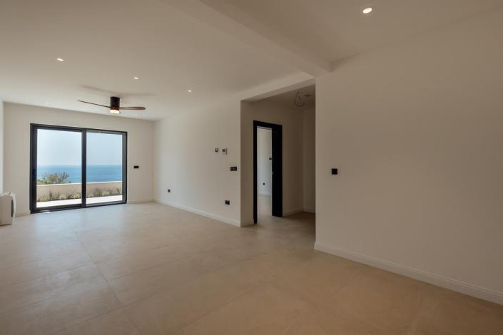 Image No.17-5 Bed Villa for sale