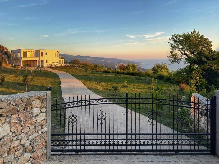 Image No.35-3 Bed House for sale