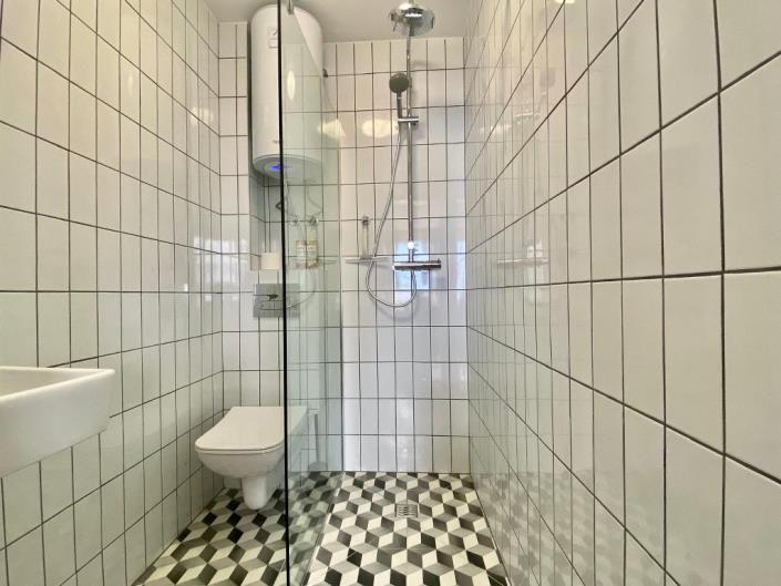 Image No.9-1 Bed Apartment for sale