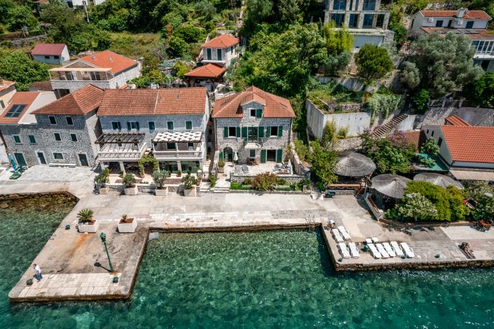 Image No.2-4 Bed Villa for sale