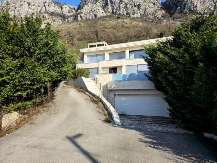 Image No.3-Villa for sale