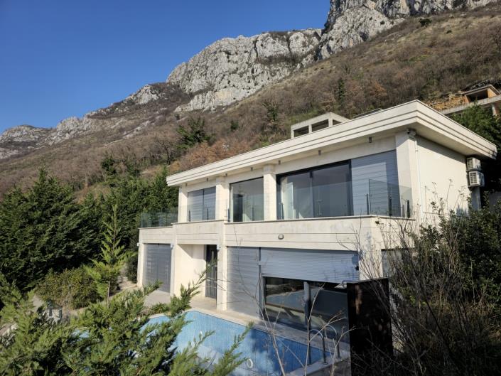 Image No.6-Villa for sale