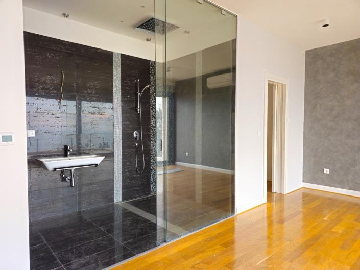 Image No.21-Villa for sale