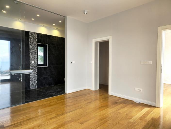 Image No.22-Villa for sale