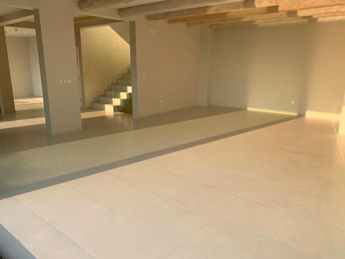 Image No.34-Villa for sale