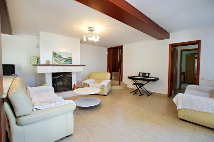 Image No.5-5 Bed House for sale