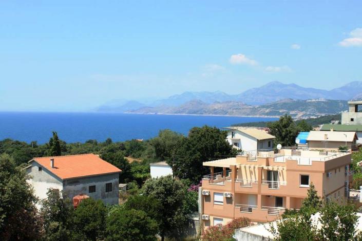 Image No.12-3 Bed House for sale