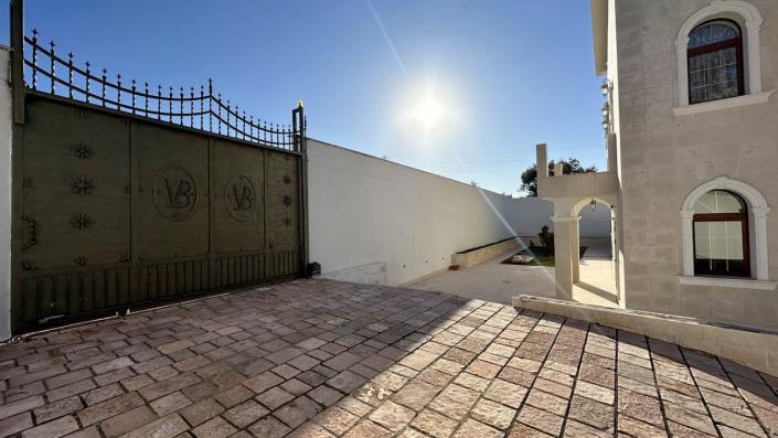 Image No.2-3 Bed Villa for sale