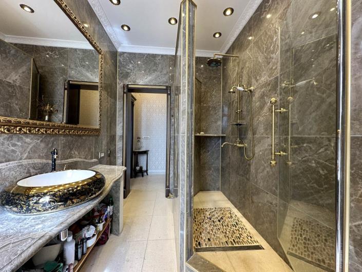 Image No.9-3 Bed Villa for sale