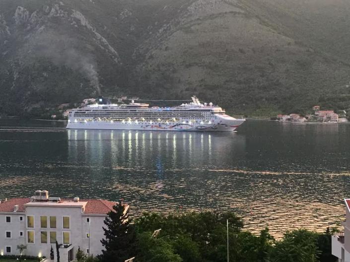 Image No.16-2 Bed Apartment for sale