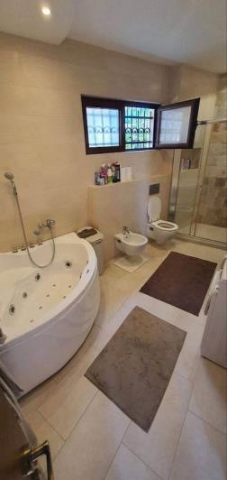 Image No.12-2 Bed Villa for sale