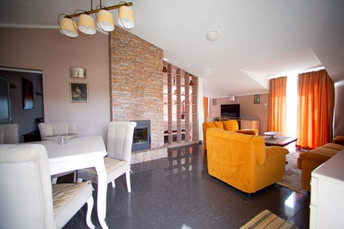 Image No.9-6 Bed Villa for sale