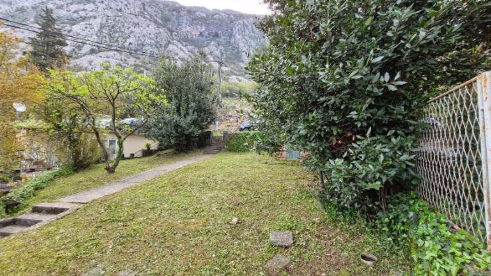 Image No.5-3 Bed Land for sale