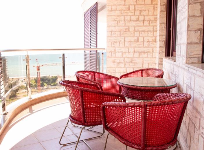 Image No.14-3 Bed Apartment for sale