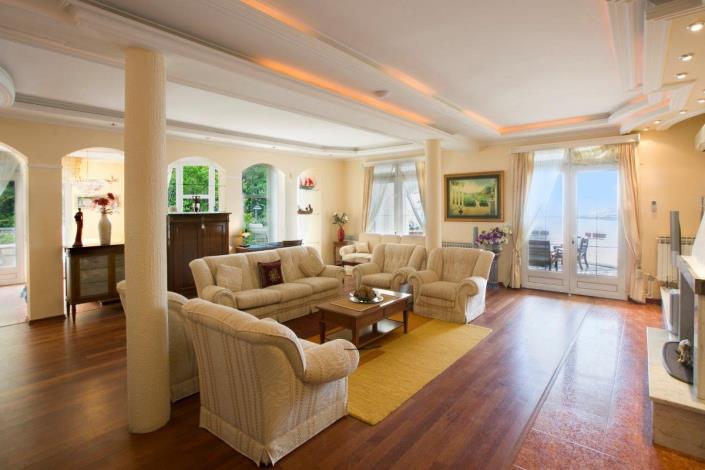 Image No.1-13 Bed Villa for sale