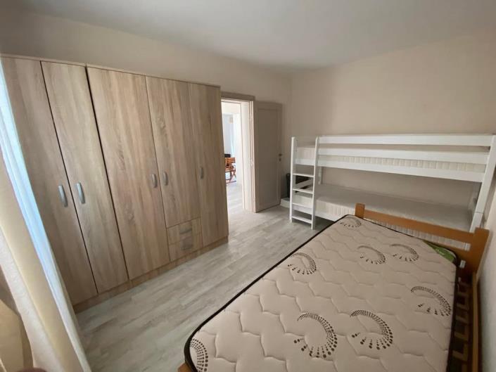 Image No.2-5 Bed House for sale