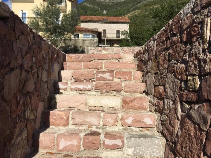 Image No.9-5 Bed House for sale