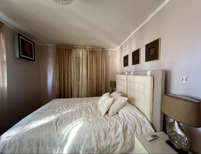 Image No.4-4 Bed House for sale