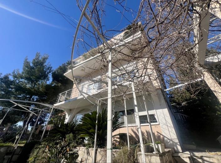 Image No.11-4 Bed House for sale