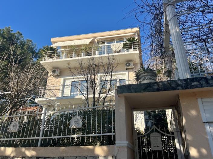 Image No.23-4 Bed House for sale