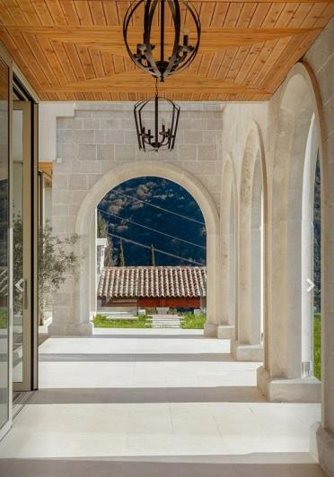 Image No.2-7 Bed Villa for sale