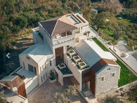 Image No.1-7 Bed Villa for sale
