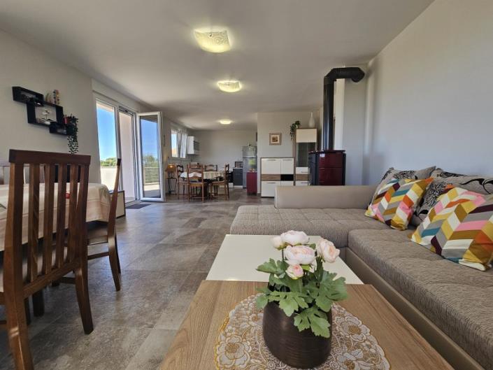 Image No.3-3 Bed House for sale