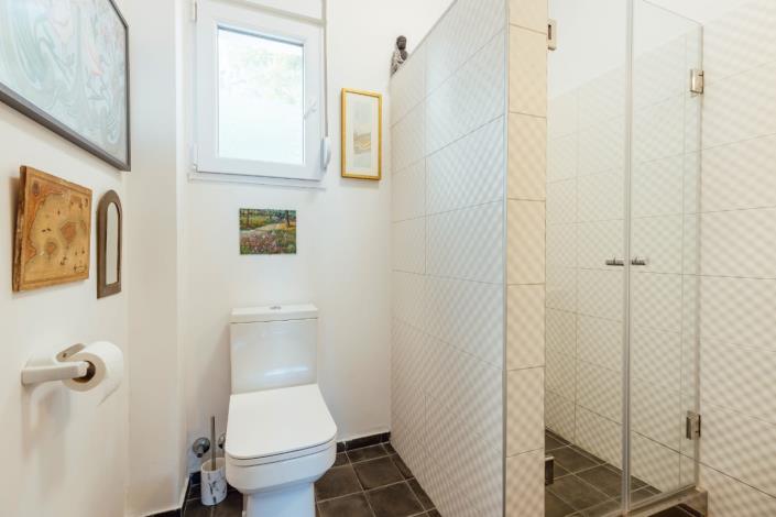 Image No.18-2 Bed Villa for sale