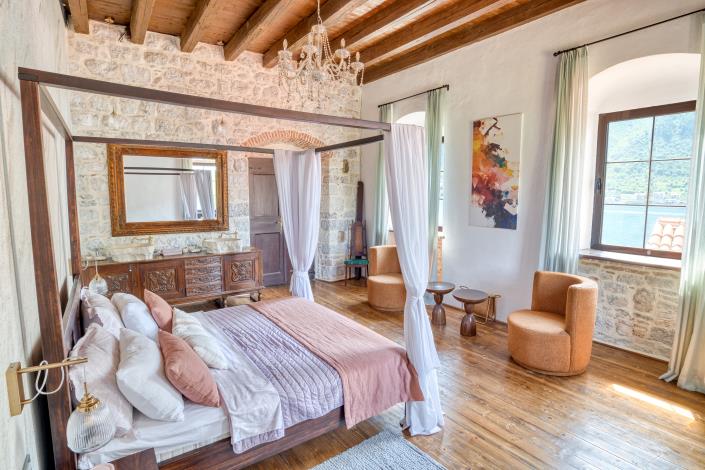 Image No.11-2 Bed Apartment for sale