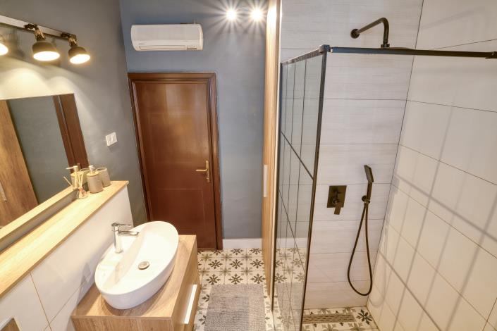 Image No.17-2 Bed Apartment for sale