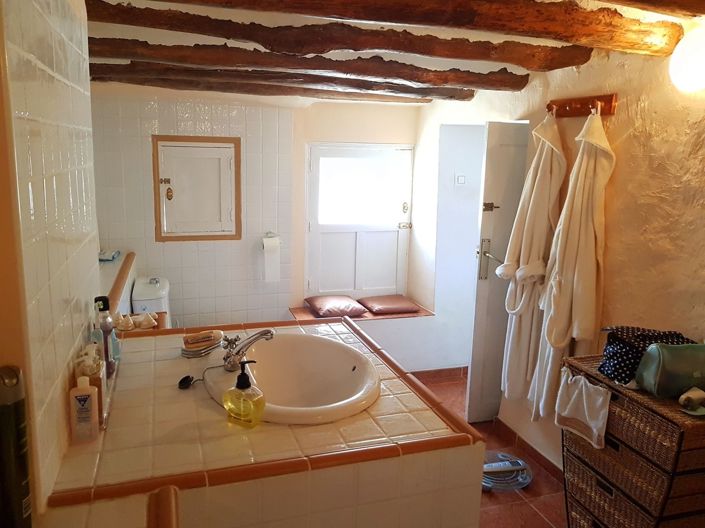 Image No.25-4 Bed Village House for sale