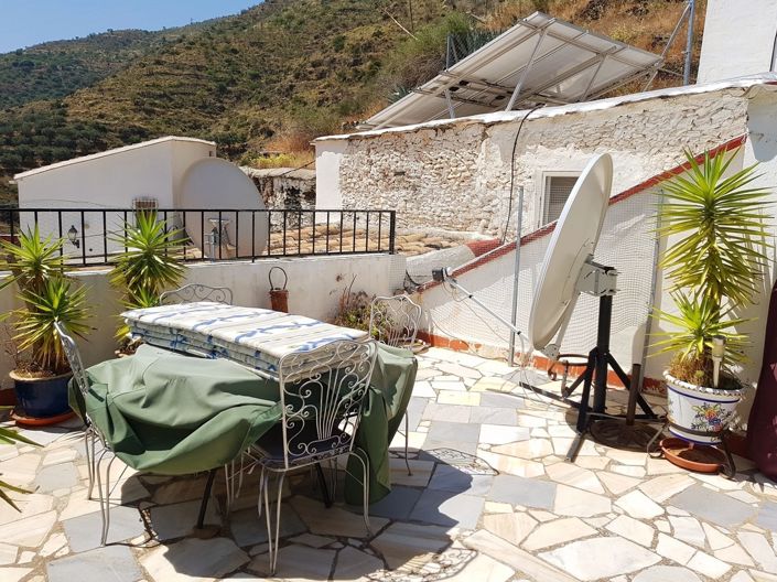 Image No.4-4 Bed Village House for sale