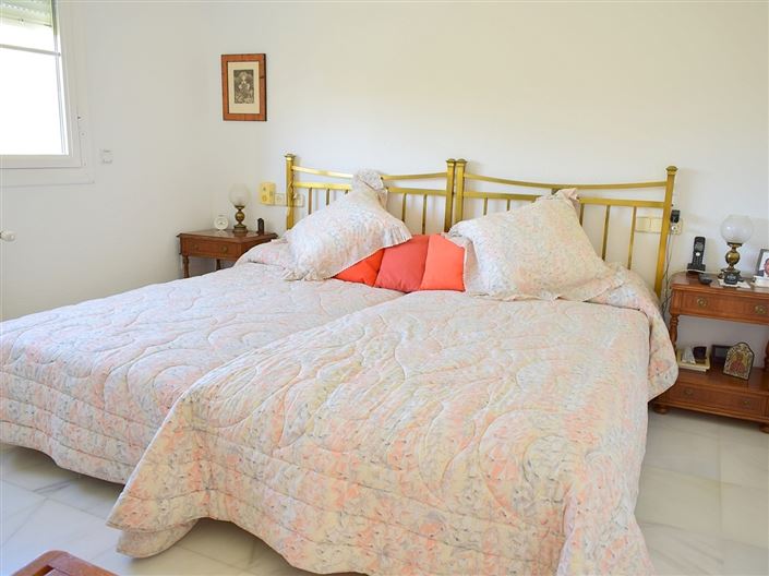 Image No.4-4 Bed Villa for sale