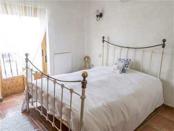 15346-village-house-for-sale-in-seron-344698-