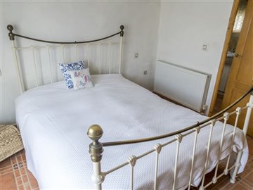 15346-village-house-for-sale-in-seron-344699-