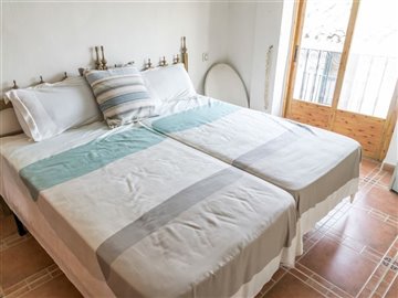 15346-village-house-for-sale-in-seron-344702-