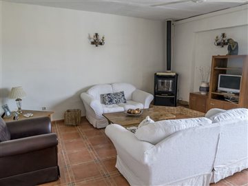 15346-village-house-for-sale-in-seron-344710-